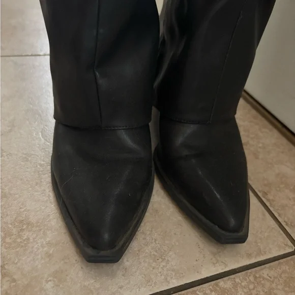 Crown Vintage Black Fold over Boots - Picture 10 of 13